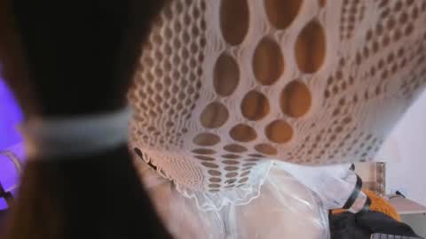 liajohnnson online show from February 24, 3:48 am