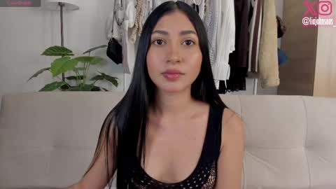 Snapshot of liajohnsons_ chatting on May 7, 1:55 am Lia Johnsons online show from May 7, 1:55 am
