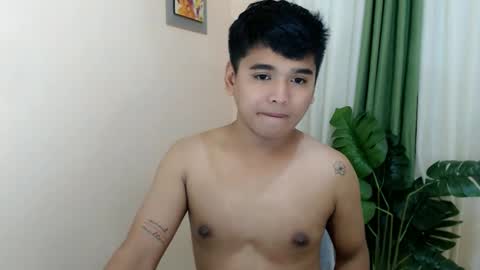 liam_anthonyxx online show from December 14, 3:06 pm