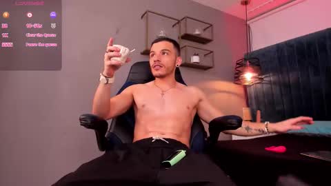 liam_es online show from February 27, 2:00 am