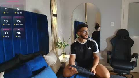 LIAM KLEIN online show from July 17, 11:06 am