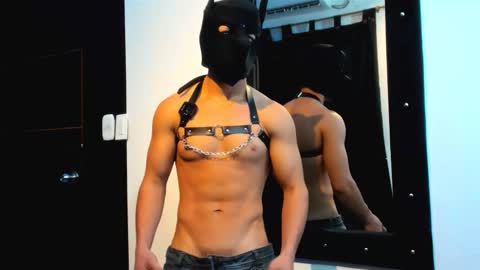 liam_knight online show from October 24, 2:30 am