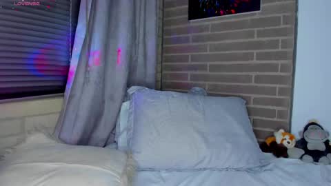 Snapshot of liam_oficial chatting on April 24, 3:42 am liam online show from April 24, 3:42 am