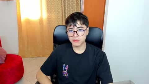 Snapshot of liam_orion chatting on February 25, 7:03 pm LIAM online show from February 25, 7:03 pm