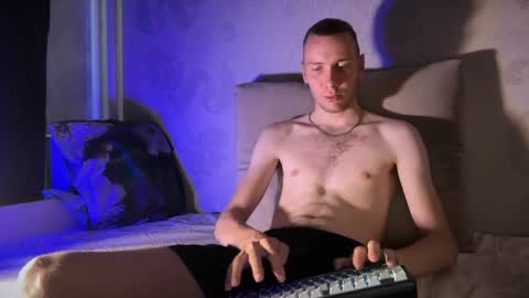 Snapshot of liam_shadow chatting on June 29, 10:15 am Liam Shadow online show from June 29, 10:15 am