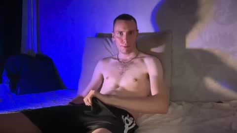Snapshot of liam_shadow chatting on July 9, 12:31 pm Liam Shadow online show from July 9, 12:31 pm