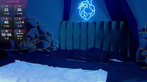 Liam online show from December 2, 12:32 pm