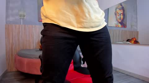 Liam online show from January 1, 12:11 am