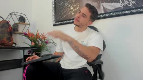 Liam online show from January 27, 3:07 pm