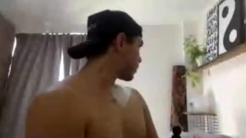 Snapshot of liam_walk chatting on June 15, 3:03 pm Liam online show from June 15, 3:03 pm