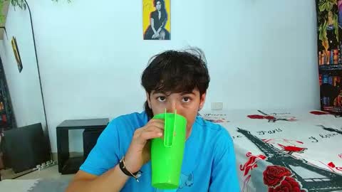 liamxul online show from September 30, 6:46 pm