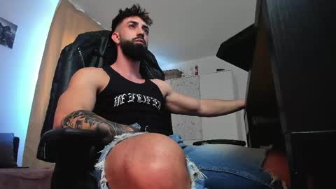 Liam online show from April 19, 7:40 am