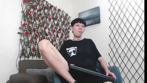 Snapshot of liambrown09 chatting on May 5, 7:22 pm Liam online show from May 5, 7:22 pm