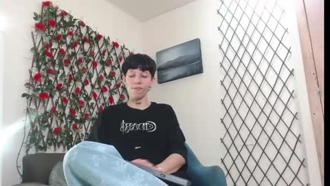 Snapshot of liambrown09 chatting on May 23, 7:29 pm Liam online show from May 23, 7:29 pm