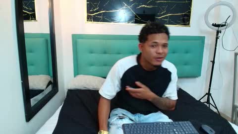  LIAM  online show from January 6, 12:20 pm