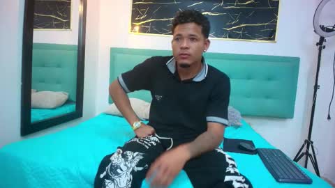  LIAM  online show from January 7, 11:23 am