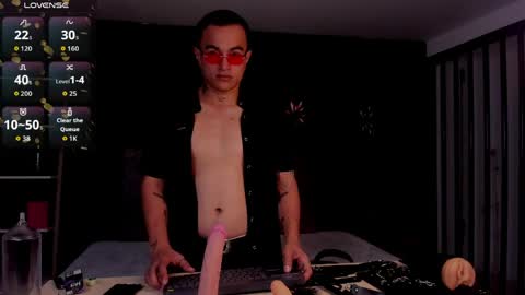 Snapshot of liamdeep_ chatting on May 1, 8:46 pm LiamDeep online show from May 1, 8:46 pm