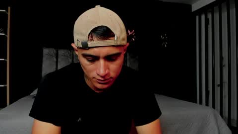 Snapshot of liamdeep_ chatting on May 8, 8:58 pm LiamDeep online show from May 8, 8:58 pm