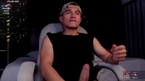 Snapshot of liamdeep_ chatting on May 13, 9:22 pm LiamDeep online show from May 13, 9:22 pm