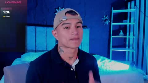 Snapshot of liamdeep_ chatting on May 17, 8:27 pm LiamDeep online show from May 17, 8:27 pm