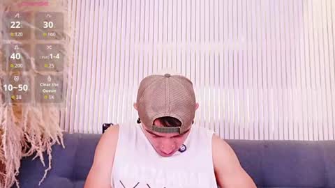 Snapshot of liamdeep_ chatting on July 5, 2:24 pm LiamDeep online show from July 5, 2:24 pm