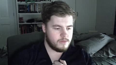 Snapshot of liamfoxx chatting on October 29, 1:52 am Liam Fox online show from October 29, 1:52 am