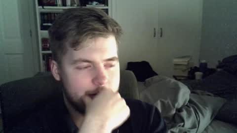 Liam Fox online show from April 18, 2:59 am