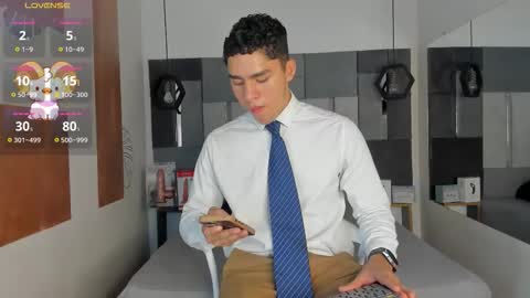 Liam online show from November 25, 11:54 am