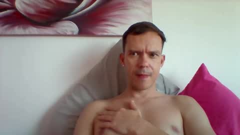 LiamRose online show from December 3, 2:05 pm