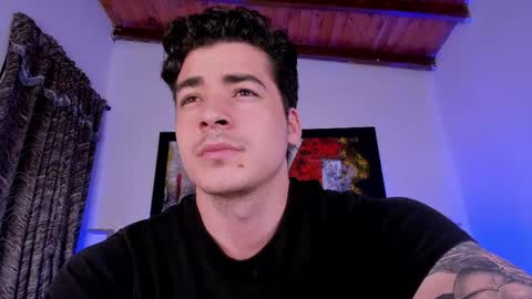 Snapshot of liamwyatt_ chatting on May 2, 3:44 am liamwyatt_ online show from May 2, 3:44 am
