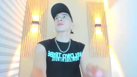 lian_cameron online show from February 2, 3:38 am