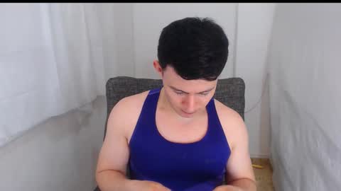 lian_eathan online show from February 2, 6:01 am