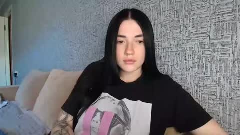 Snapshot of liana_diva chatting on May 6, 10:53 am liana_diva online show from May 6, 10:53 am