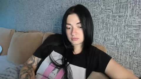 Snapshot of liana_diva chatting on June 24, 11:31 am liana_diva online show from June 24, 11:31 am