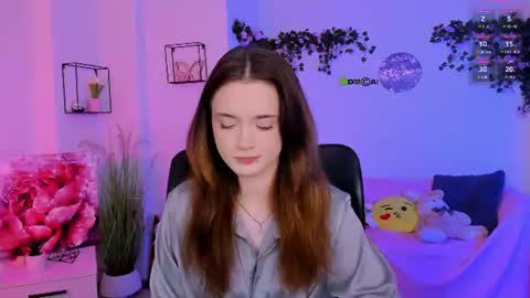 Snapshot of liana_kisses chatting on June 30, 6:42 pm Little Liana online show from June 30, 6:42 pm