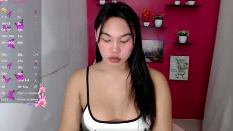 Snapshot of liane_mei chatting on April 27, 3:04 am Liane online show from April 27, 3:04 am