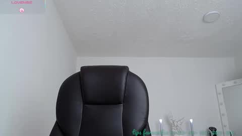 Snapshot of lianna_hot chatting on February 4, 8:14 pm --- buy my content naughty in my bio- online show from February 4, 8:14 pm