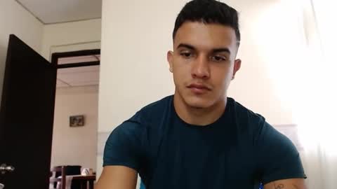 Liamstonne online show from April 6, 3:02 pm