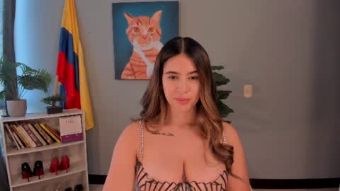 Snapshot of liapearce chatting on June 27, 1:28 pm Lia online show from June 27, 1:28 pm