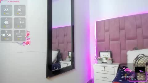 Snapshot of liat_vega chatting on May 15, 10:50 pm Lyath Vega online show from May 15, 10:50 pm