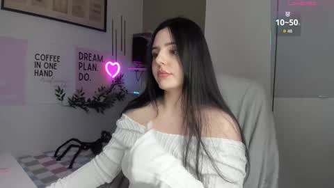 Snapshot of liawoow chatting on November 9, 2:37 pm Lia online show from November 9, 2:37 pm