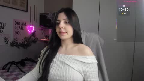 Snapshot of liawoow chatting on November 10, 8:24 am Lia online show from November 10, 8:24 am