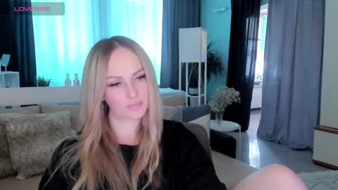 Libby online show from February 4, 12:00 pm