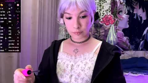 Lola online show from October 2, 7:10 pm
