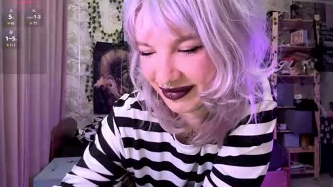 Lola online show from October 9, 7:34 pm