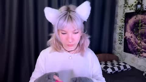 Lola online show from October 19, 7:14 pm