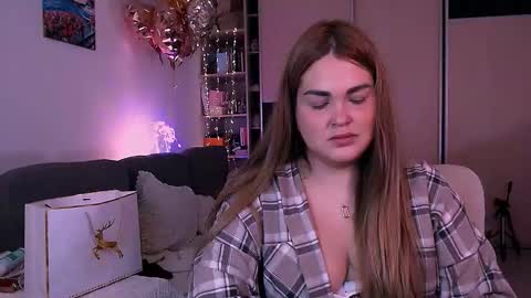 libra_mia online show from November 11, 7:52 am