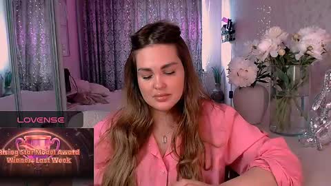 Snapshot of libra_mia chatting on June 1, 11:45 am libra_mia online show from June 1, 11:45 am