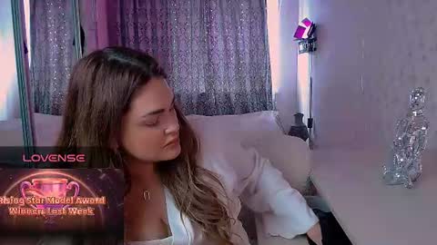 Snapshot of libra_mia chatting on June 10, 10:58 am libra_mia online show from June 10, 10:58 am