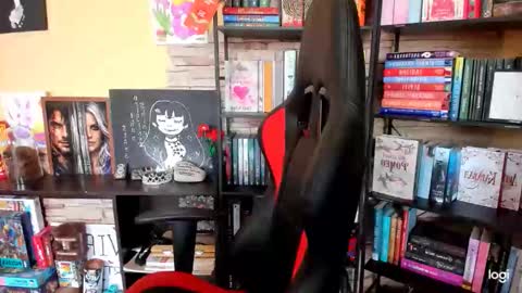 Snapshot of library_girl chatting on April 29, 7:56 am Anna online show from April 29, 7:56 am